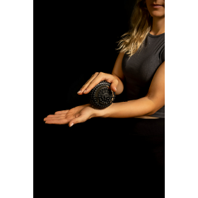 Kula wibracyjna do masażu QMED - masaż terapeutyczny